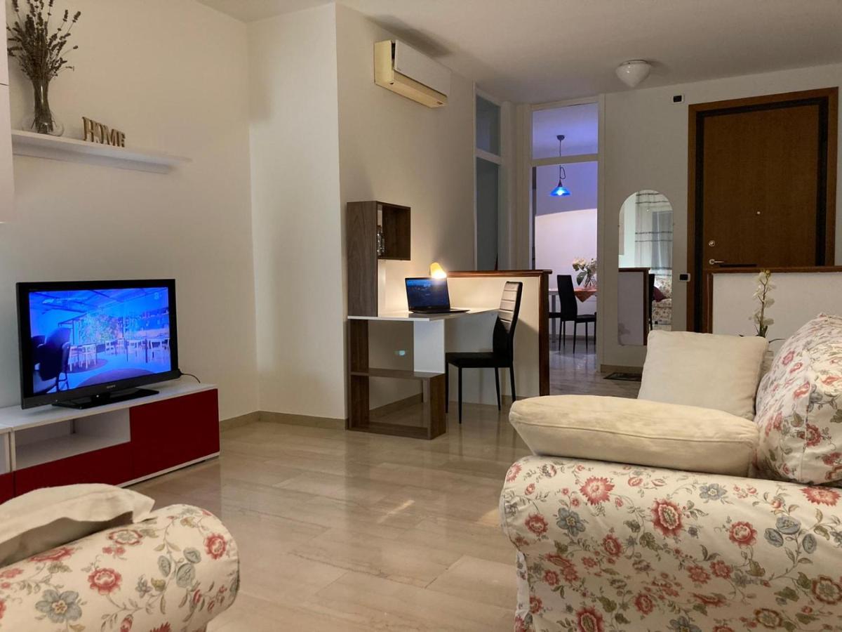 Giovigemini Apartment เตรวิโซ ภายนอก รูปภาพ